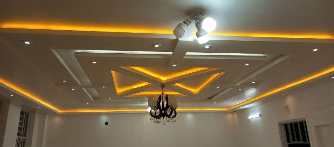 برقکار در بهارستان و سپاهان شهر اصفهان